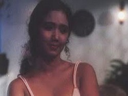 Aktris-aktris Indonesia yang Melambung Lewat Film Hot 90-an