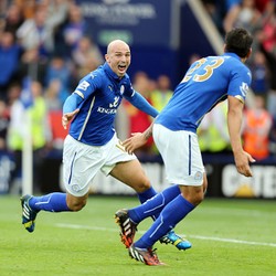 Pak Tua Cambiasso Belum Berhenti Berlari dan Bikin Gol