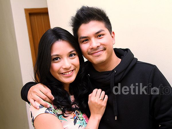 Chelsea Olivia dan Glenn Alinskie Mesra Terus