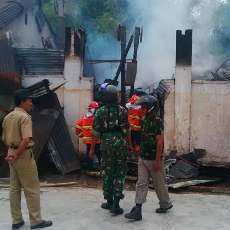 Gudang KUD Terbakar, Motor Seorang Warga Hangus