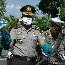 HUT Lalu Lintas, Polres Banyuwangi Musnahkan Knalpot Brong