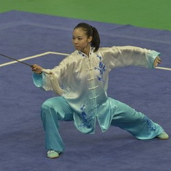 Lindswell Rebut Perak