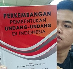 Sst...Masih Banyak RUU yang Tidak Layak Jadi UU