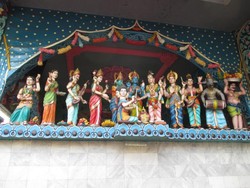 Eksotisnya Kuil Shri Mariamman di Kota Medan
