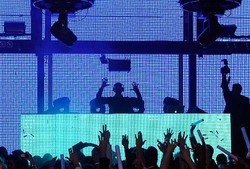 10 Kota Paling Asyik Untuk Kehidupan Malam (1)