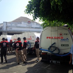 500 Tangki Air Bersih Dikirim Atasi Kekeringan di Sekitar Solo