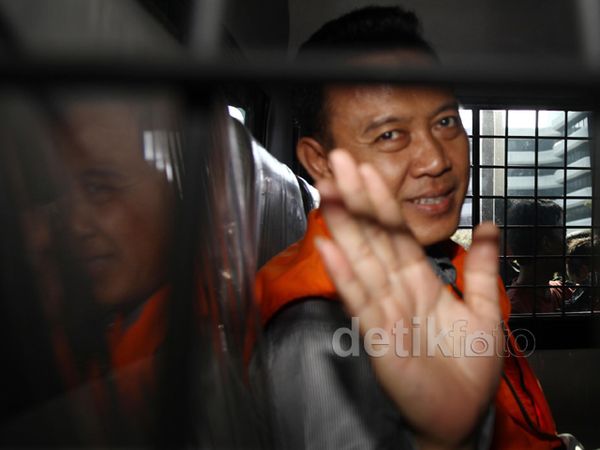 Bupati Karawang dan Istri Diperiksa KPK