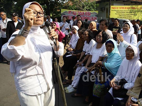 Warga Tolak Rencana Pengosongan Rumah Oleh KAI