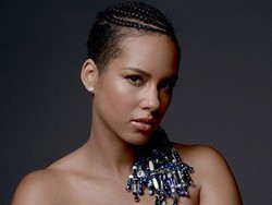 Foto Bugil untuk Amal, Alicia Keys Pamer Perut Hamil