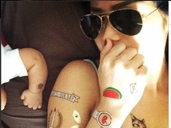 Kini Ada Tatto Kucing di Payudara Jessica Iskandar