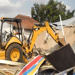 Modus Ubah Nama Toko, Minimarket Bodong di Banyumas Digusur