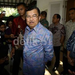 JK: Upah Buruh di Tiongkok US$ 400/Bulan, RI US$ 200/Bulan