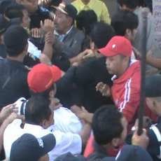 Eksekusi Rumah, Karyawan PT KAI Saling Pukul dengan Pemilik