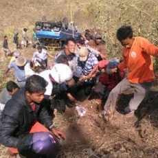Minibus Masuk Jurang, 1 Tewas dan Belasan Orang Luka