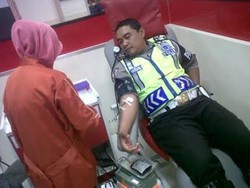 400 Polisi Setor Darah Memperingati HUT ke-59 Polantas