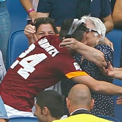 Conte Apresiasi Perayaan Gol Florenzi