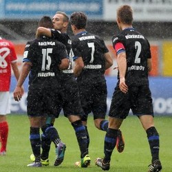 Paderborn ke Allianz Arena Bukan untuk Selfie dengan Juara Dunia