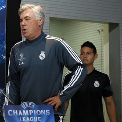 Ancelotti Tak Peduli Komentar Mengenai Transfer James Rodriguez