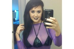 Repotnya Jasmine sang Terapis, Jalani Hidup dengan 3 Payudara