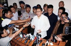 Divonis 8 Tahun, Anas Minta Pendukungnya Tak Marah dan Tetap Senyum