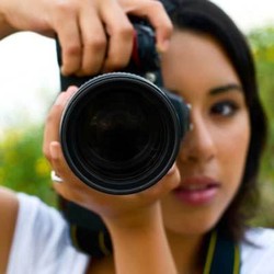 Faktor yang Membuat Lensa Berukuran Besar