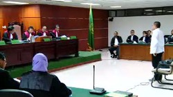 Tantang Hakim Gelar Sumpah Kutukan, Anas Dicuekin