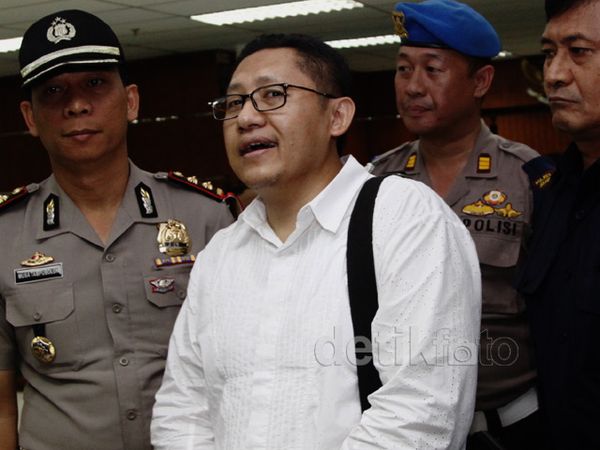 Anas Urbaningrum Divonis 8 Tahun Penjara