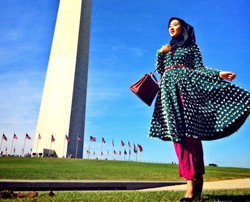 Day 1: Dian Pelangi Mulai Sesi Pemotretan di Monumen Washington