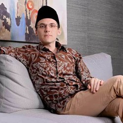 Teknopreneur Belanda Ini Jadi Mualaf & Urus Anak Jalanan di Lombok