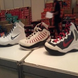 Program Diskon di JCC, Harga Sepatu Basket Turun dari Rp 1,5 Juta Jadi Rp 700.000