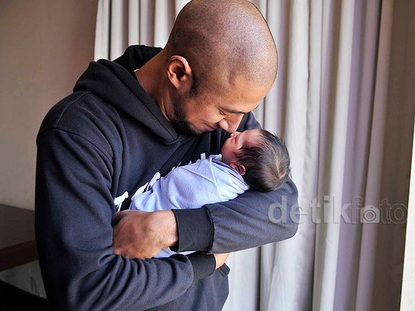 Ini Seth, Bayi Laki-laki Marcell Siahaan dan Rima Melati