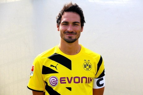 Hummels Mungkin Comeback, Guendogan Masih Absen