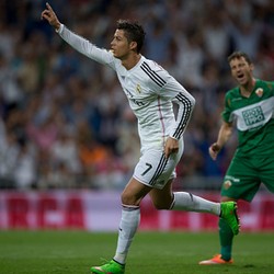Ronaldo Quat-trick, Madrid Taklukkan Elche 5-1