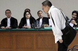 Membandingkan Uang Pengganti Anas dan Politisi Lainnya yang Tersangkut Korupsi