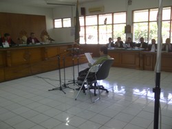 Rahmat Yasin Jalani Sidang Perdana Kasus Suap Lahan Rp 4,5 M