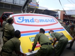 Pemkab Banyumas Kembali Bongkar 2 Minimarket Bodong