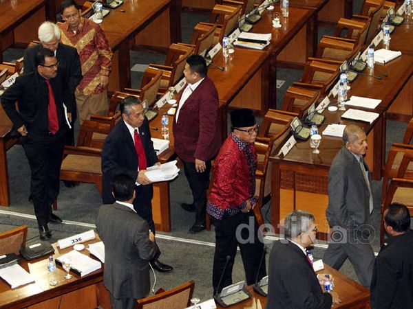 Sidang RUU Pilkada Buntu, Dilanjutkan Lewat Lobi