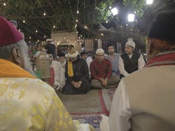Abimana Bertemu Sufi di India