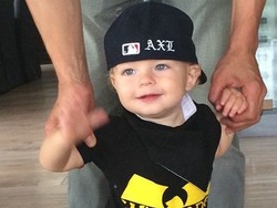 Gemes! Putra Fergie dan Josh Duhamel Makin Tumbuh Besar