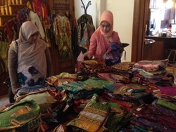 Day 2: Atase Perdagangan Washington Kunjungi Dian Pelangi Sebelum Pemotretan