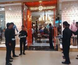 Butik Perdana Tory Burch Indonesia Resmi Dibuka di Plaza Senayan