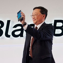 Bos BlackBerry Ikut Ejek iPhone 6