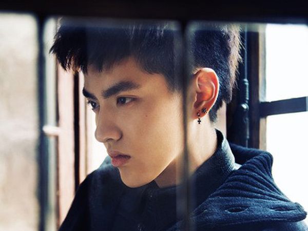 Wu Yi Fan Tampan dan Cool di Majalah Bazaar China