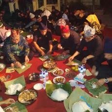 Acara Tumpeng Sewu Kemiren Digelar Meriah