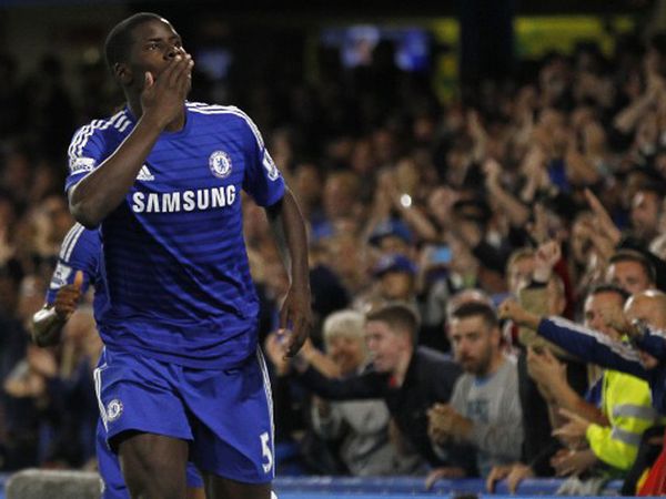 Chelsea Tundukkan Bolton Wanderers 2-1