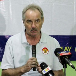 Lawan Kamboja, Riedl Ingin Timnas Main Lebih Agresif dan Kreatif