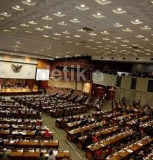 Akrobat Politik Demokrat di Paripurna yang Bikin PDIP Gigit Jari