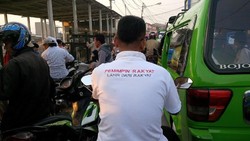 UU Pilkada, Tulisan di Kaos Pria ini Mungkin Berubah Pemimpin DPRD Lahir dari DPRD