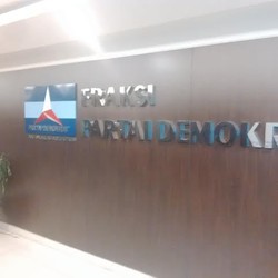 Usai Walk Out, Fraksi PD Rapat dengan Ibas dan Syarief Hasan