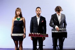 Bebunyian Speak Percussion Asal Australia Hipnotis Penonton